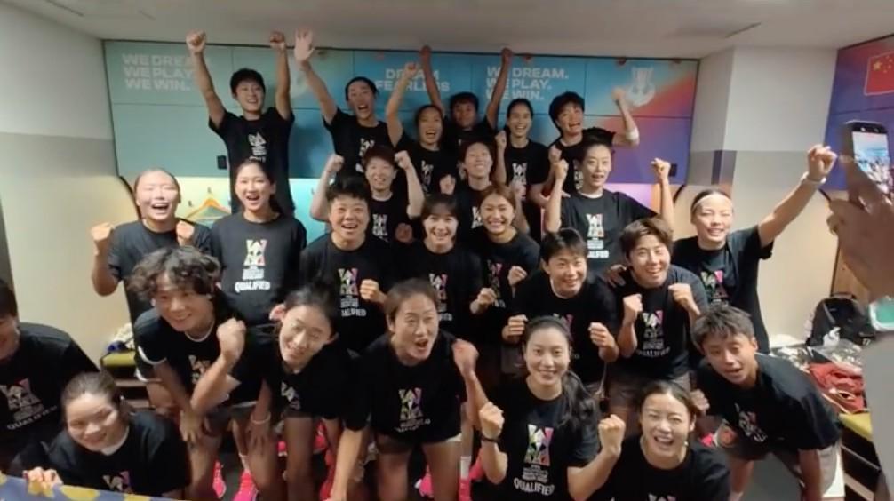 北青：女足放弃有球合练改成海滩散步，彭诗梦有望继续首发